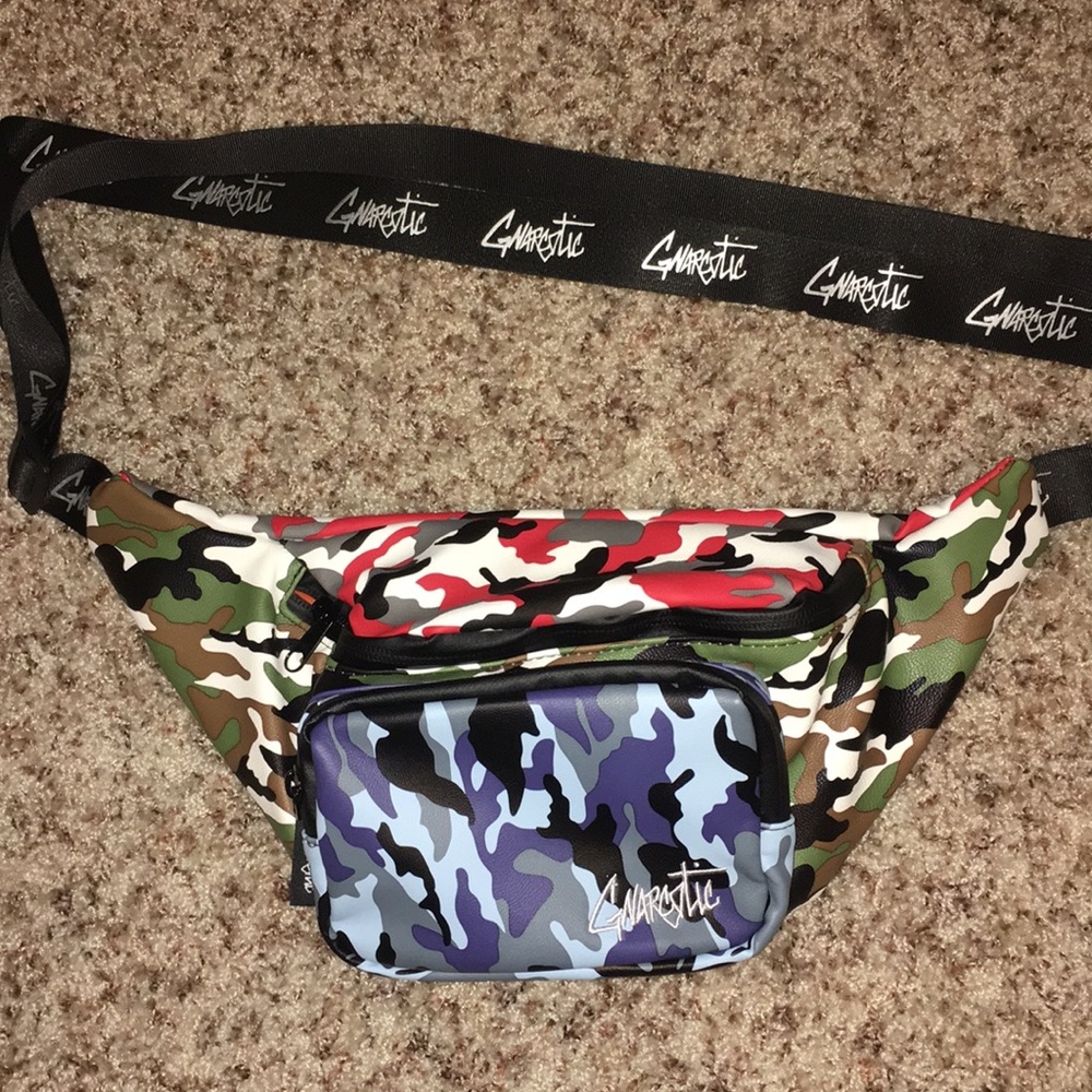 Gnarcotic shoulder bag